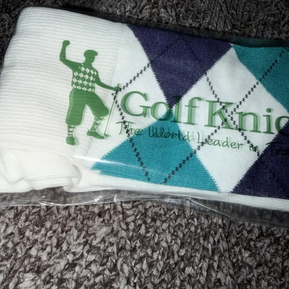 GolfKnickers.com introducing colorful