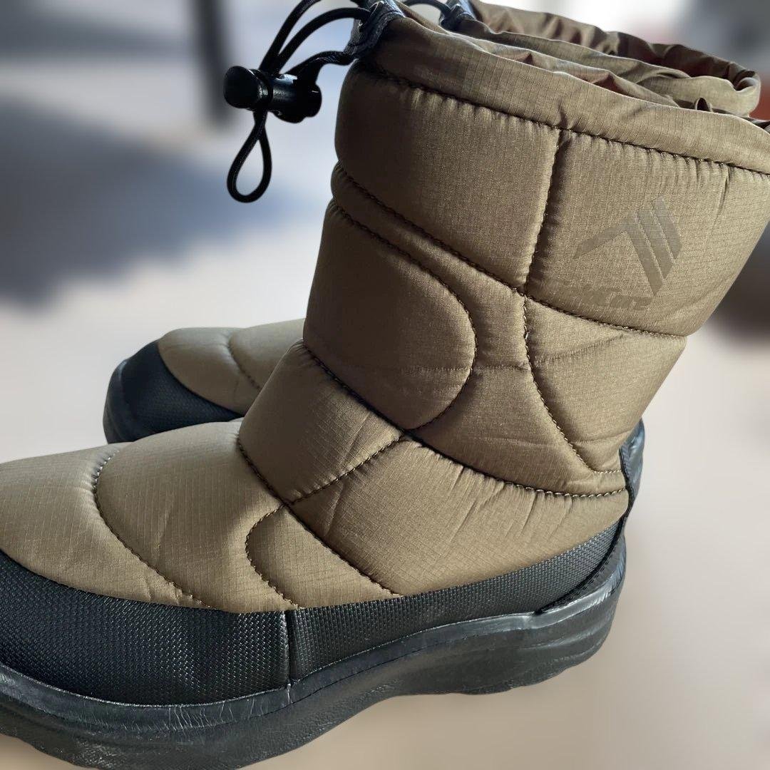 brown snow
